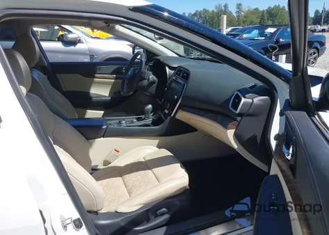 2017 Nissan Maxima 3.5 Platinum from USA, damaged, VIN 1N4AA6AP3HC380662